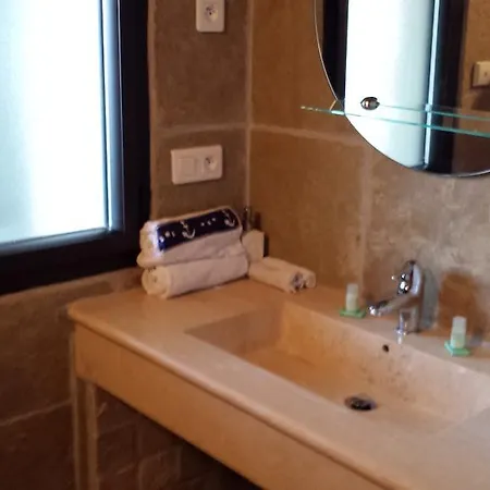 Castelia Lumio (Corsica)